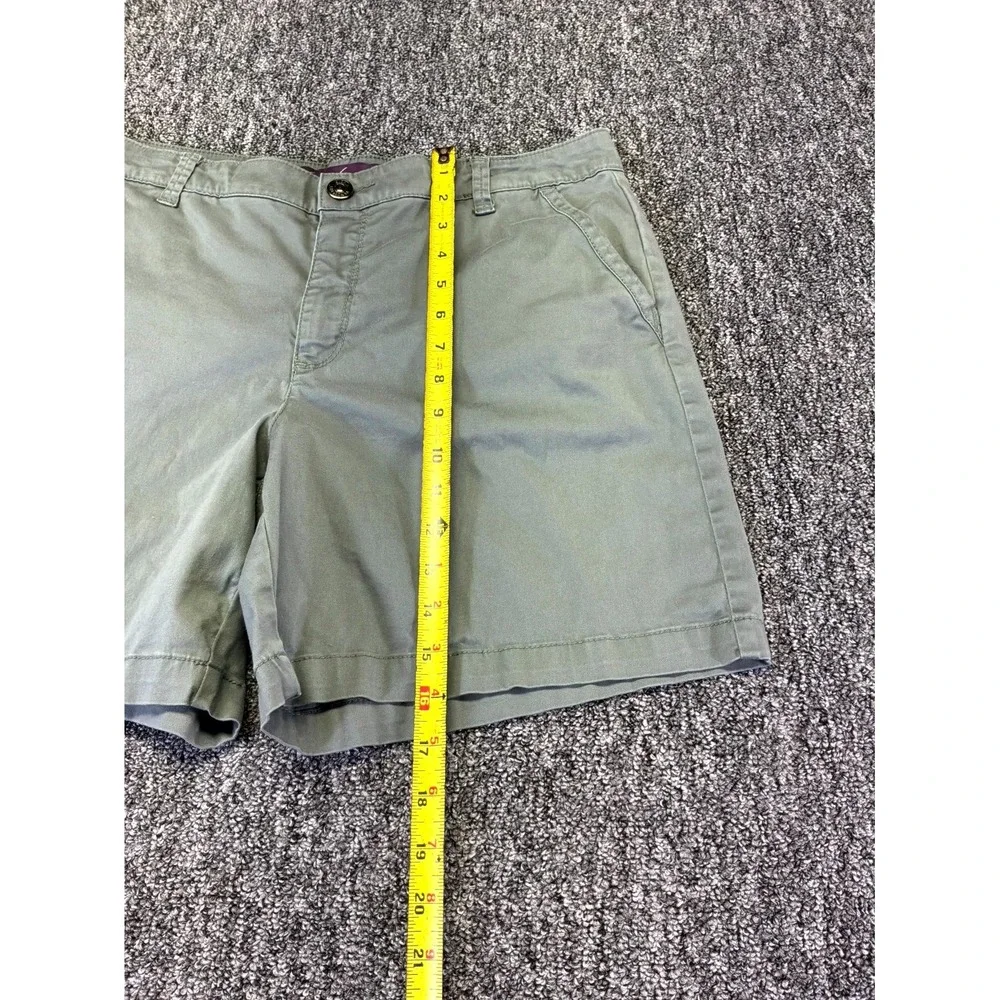 Gloria Vanderbilt Missy Senora Shorts Womens 10 Sage Green Stretch Beach Classic